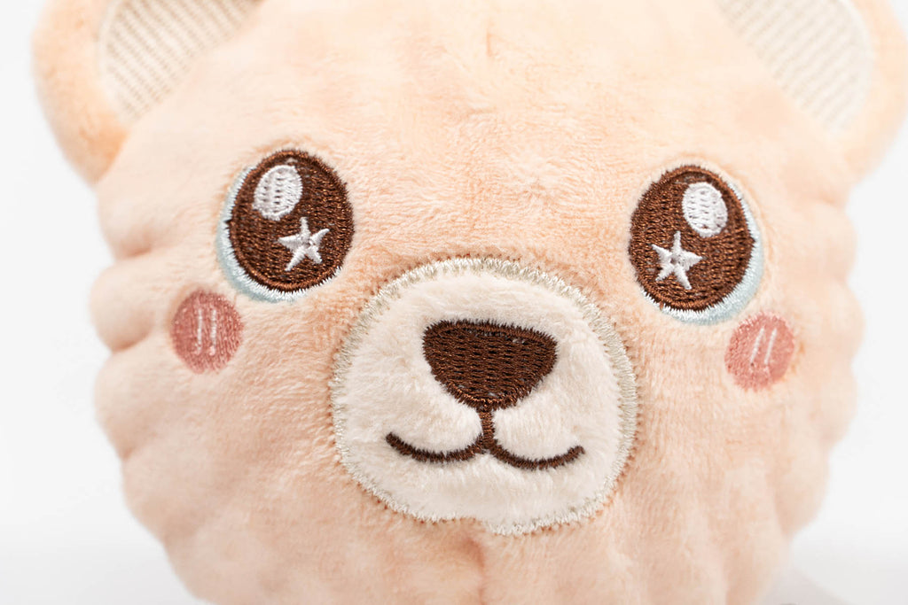 Detaliu fata jucarie de plus pentru caini Gloria Lyra cu expresie jucausa