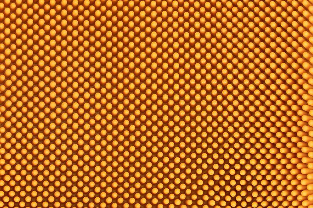 Perie grooming Kimbo din cauciuc cu peri flexibili pentru caini si pisici